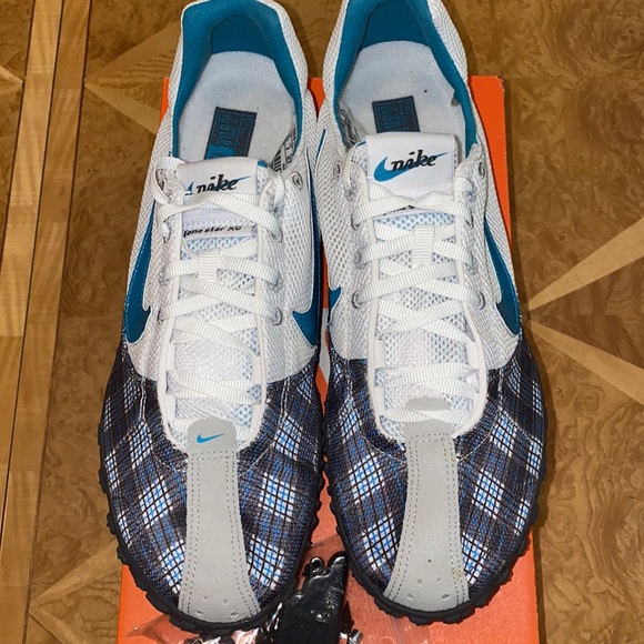 NWB!! Nike Jana Star XC Women’s Track & Field Spike Shoes Size 11 - Picture 2 of 8